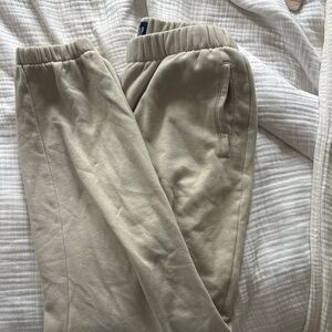 GAP Joggers